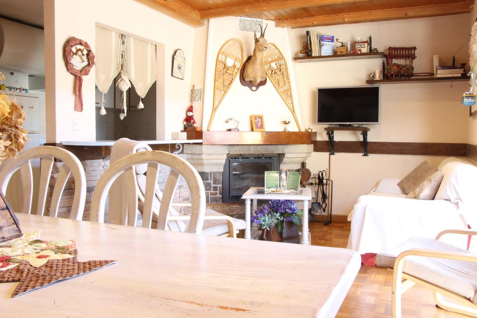 Pena Telera Petfriendly - Arafita Apartamentos El Pueyo de Jaca Eksteriør billede